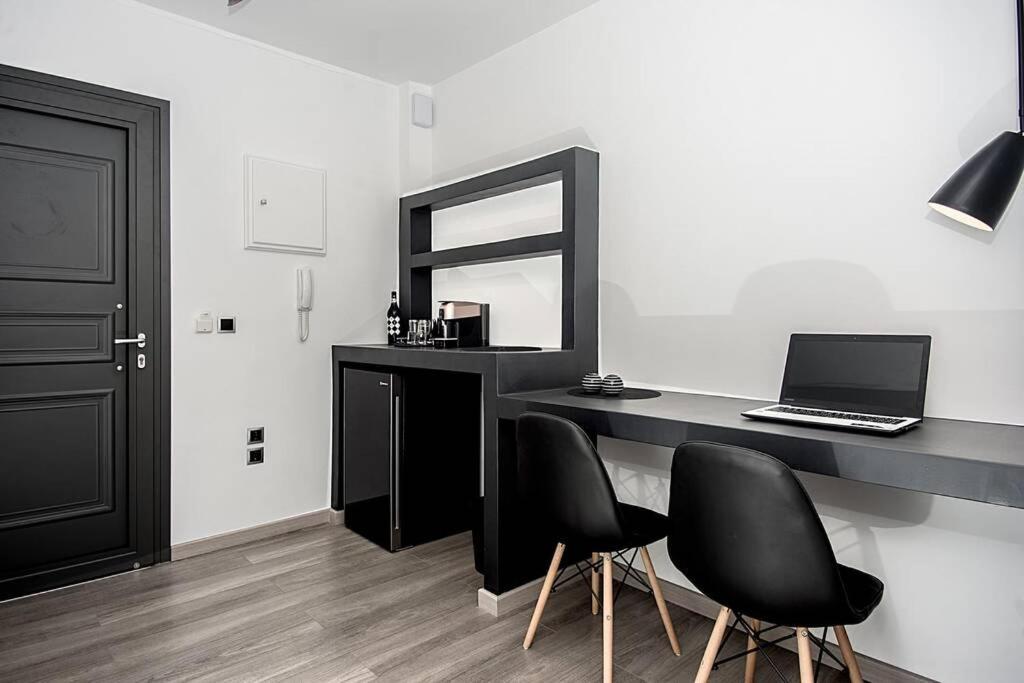 A & B Minimal Suite With Sea View In Argostoli Exteriör bild