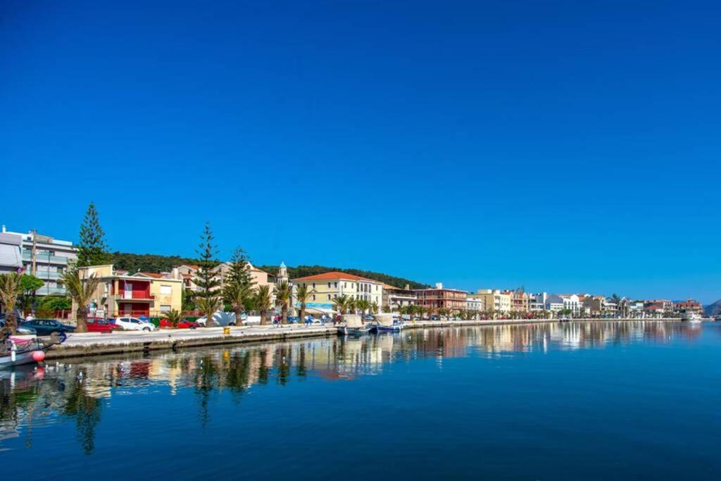 A & B Minimal Suite With Sea View In Argostoli Exteriör bild