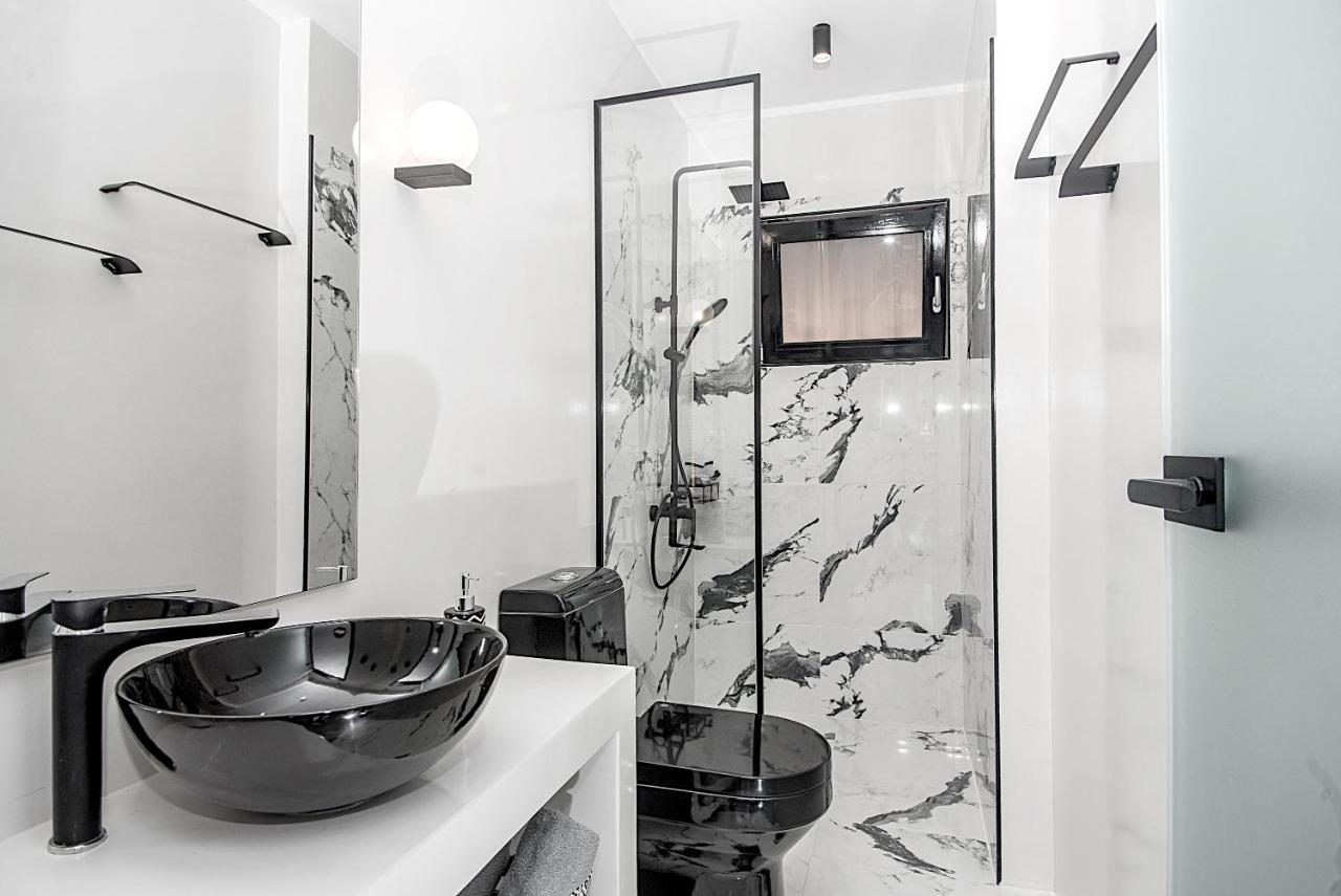 A & B Minimal Suite With Sea View In Argostoli Exteriör bild